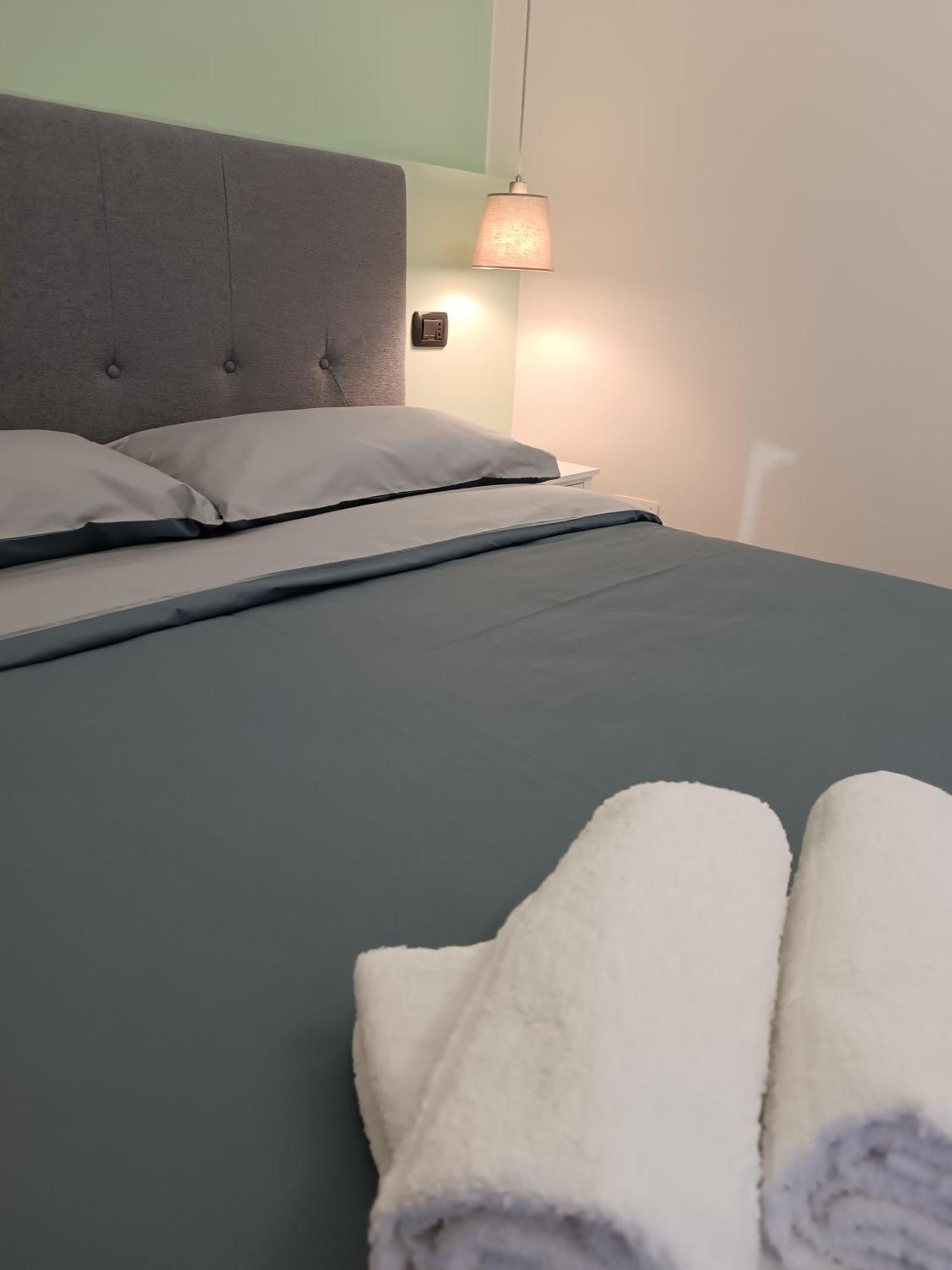 Residenza Geri - Suite And Home Napoli Centro Ngoại thất bức ảnh